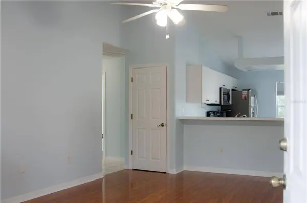 671 E BAFFIN DR, Venice, FL 34293