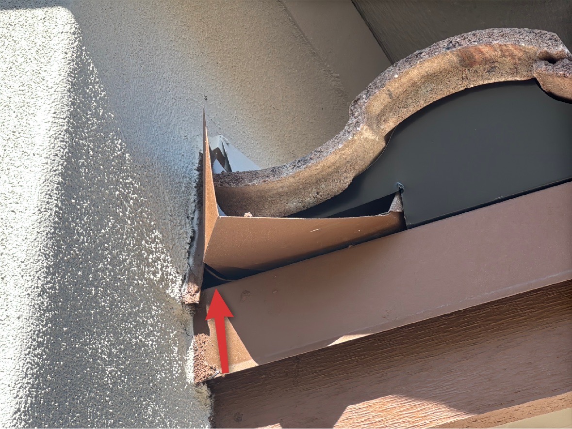 Common water intrusion areas on Arizona homes including stucco and roof flashing