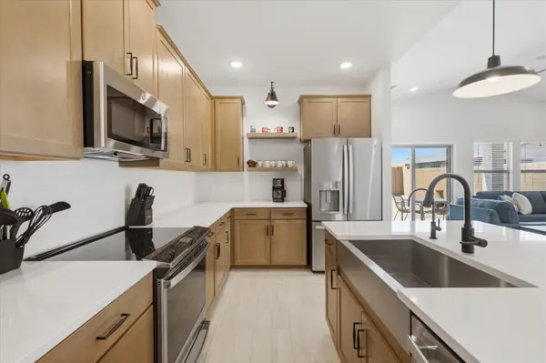 Modern kitchen