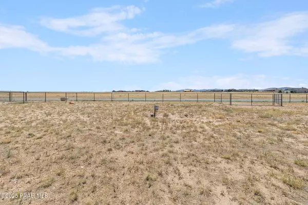 9808 E Pronghorn LN, Prescott Valley, AZ 86315