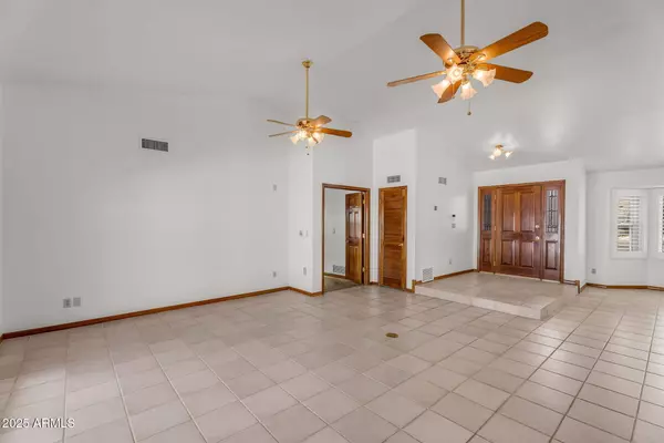 3402 E Fairfield Street, Mesa, AZ 85213