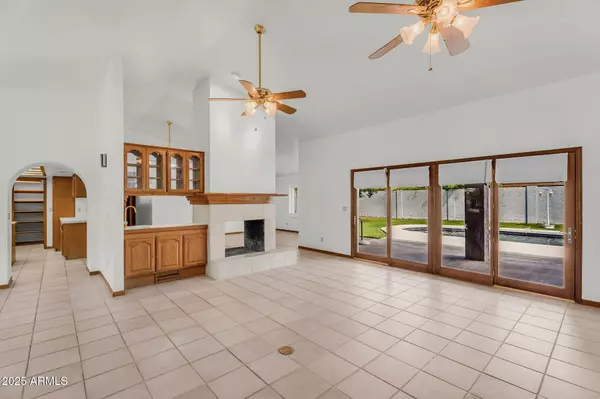 3402 E Fairfield Street, Mesa, AZ 85213