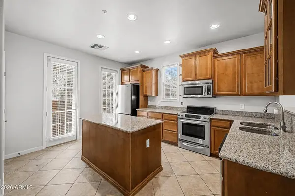 2780 S ALPINE Drive, Gilbert, AZ 85295