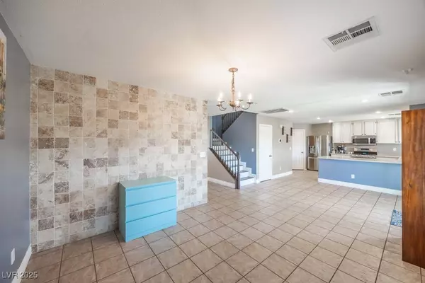 5031 Naff Ridge DR, Las Vegas, NV 89131