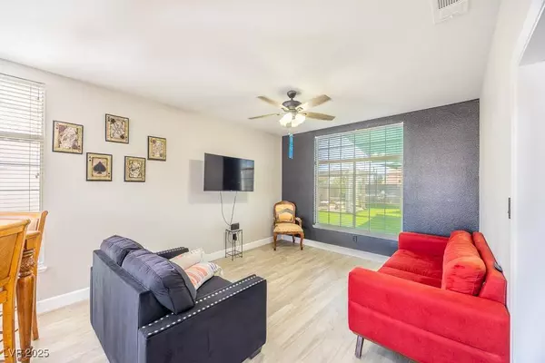 747 Canyon Crest DR, Las Vegas, NV 89123