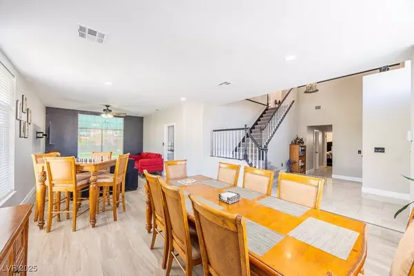 747 Canyon Crest DR, Las Vegas, NV 89123