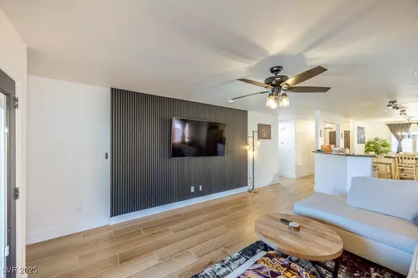 4829 River Splash AVE, Las Vegas, NV 89131