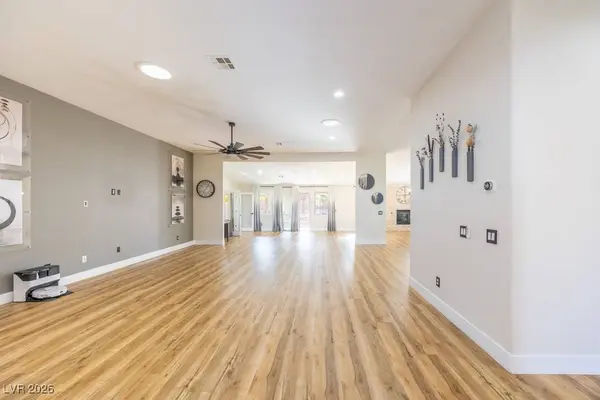 8217 Cabin Springs AVE, Las Vegas, NV 89131