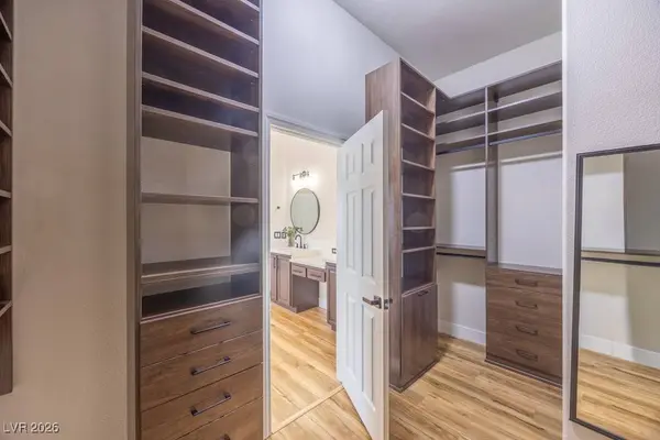 8217 Cabin Springs AVE, Las Vegas, NV 89131