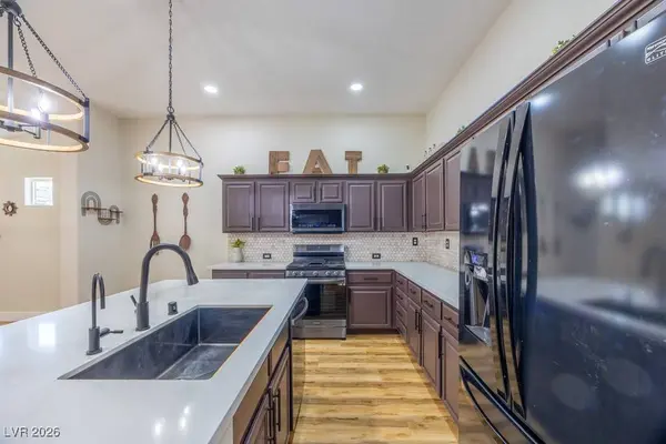 8217 Cabin Springs AVE, Las Vegas, NV 89131