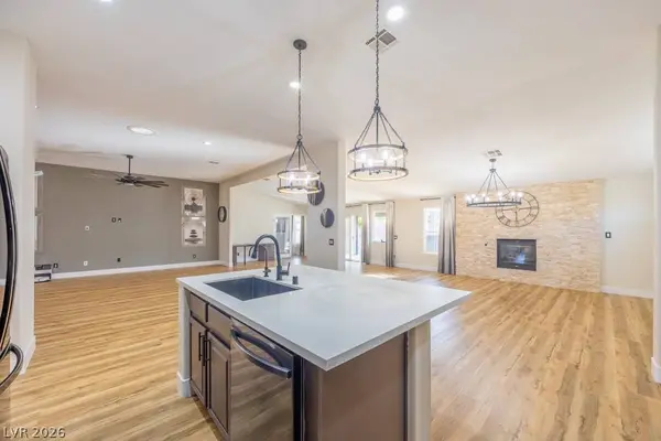 8217 Cabin Springs AVE, Las Vegas, NV 89131