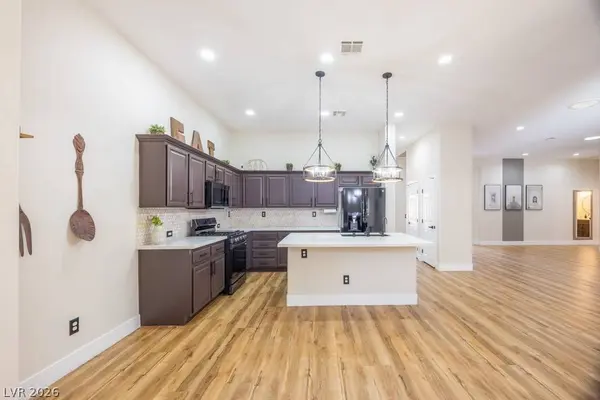 8217 Cabin Springs AVE, Las Vegas, NV 89131