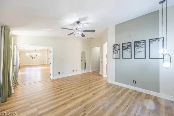 8217 Cabin Springs AVE, Las Vegas, NV 89131
