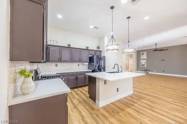 8217 Cabin Springs AVE, Las Vegas, NV 89131