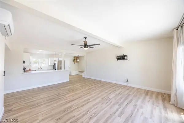 1310 Eastwood DR, Las Vegas, NV 89104