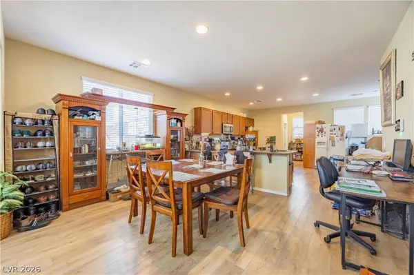 223 Heathrow Lake AVE, North Las Vegas, NV 89084