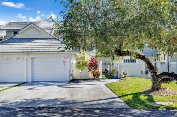 4737 NW 98th Pl, Doral, FL 33178