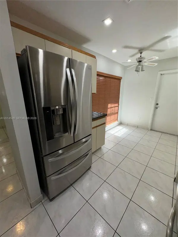 4745 NW 98th Pl, Doral, FL 33178