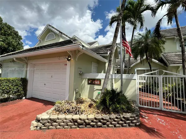 4745 NW 98th Pl, Doral, FL 33178