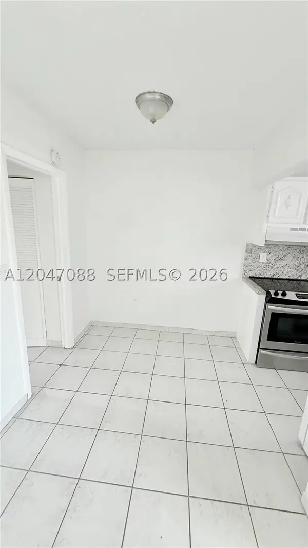 1975 NE 135th St #3F, North Miami, FL 33181