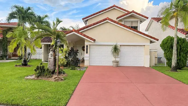 18209 NW 61st Ct, Hialeah, FL 33015