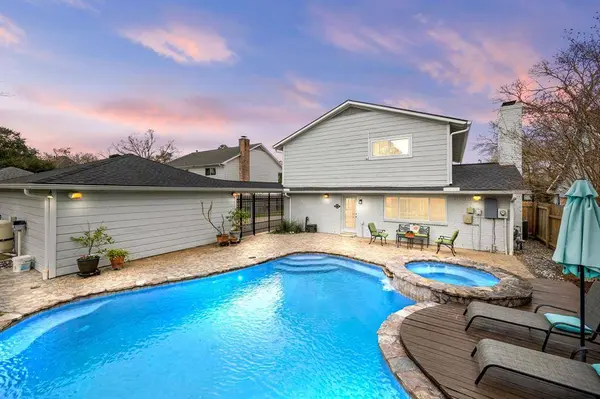 12119 Westmere DR, Houston, TX 77077