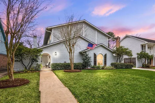 12119 Westmere DR, Houston, TX 77077