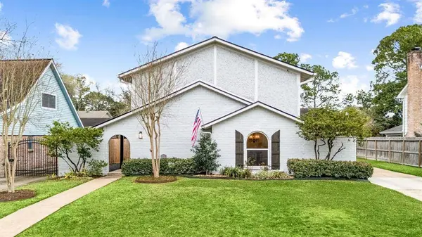 12119 Westmere DR, Houston, TX 77077
