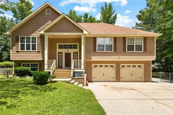 9283 Whaleys Lake LN, Jonesboro, GA 30238