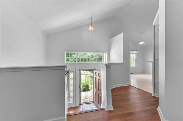 9283 Whaleys Lake LN, Jonesboro, GA 30238