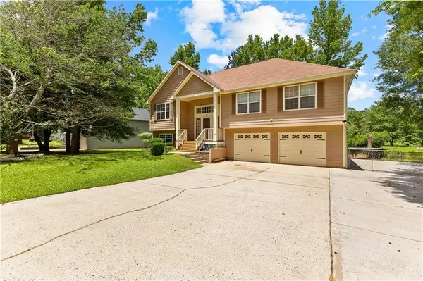 9283 Whaleys Lake LN, Jonesboro, GA 30238