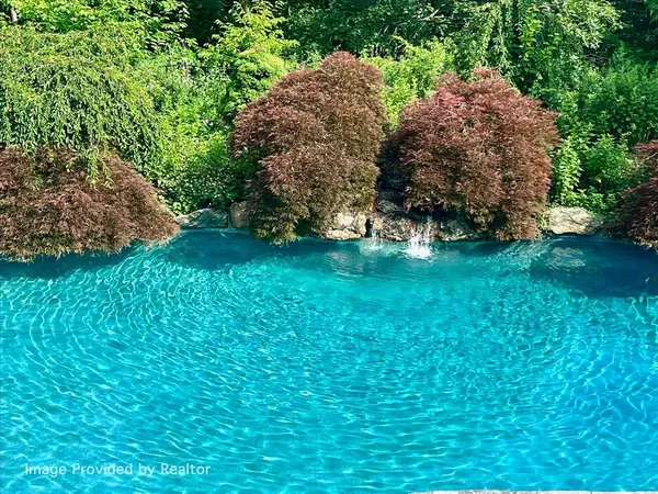 986 Cliff Ave, Yorktown Heights, NY 10598-6030