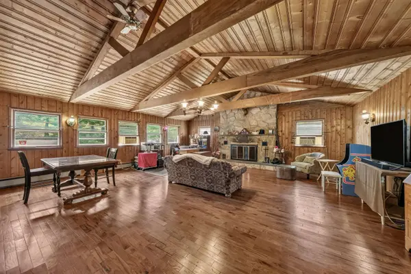 2536 Wingdale Mtn Rd, Poughquag, NY 12570-4834