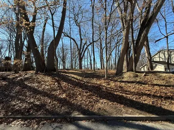 467 1/2 Munroe AVE, Sleepy Hollow, NY 10591