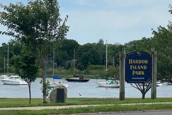 white-plains-ny-Park-at-Harbor-Island-600x400