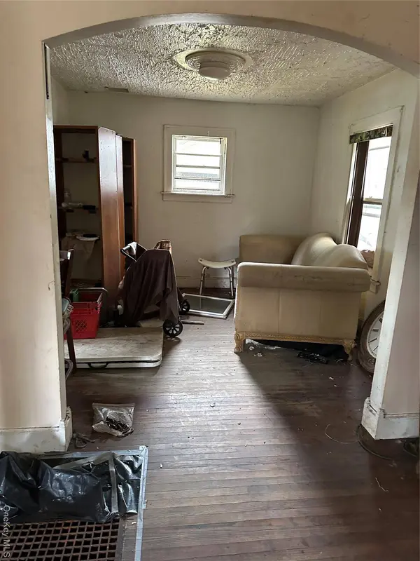 18 Francis ST, Port Jervis, NY 12771