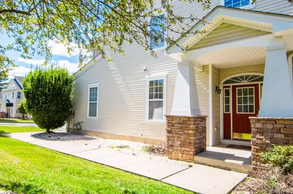 11 Cobblestone LN, Middletown, NY 10940