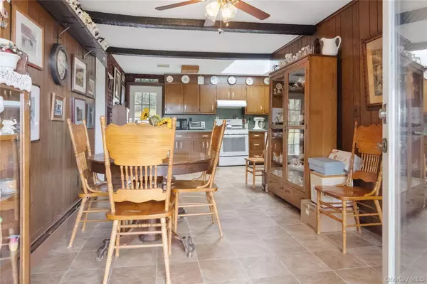 284 Ohaire RD, Middletown, NY 10941