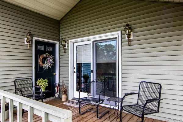 284 Ohaire RD, Middletown, NY 10941