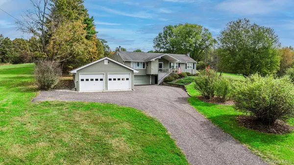 284 Ohaire RD, Middletown, NY 10941