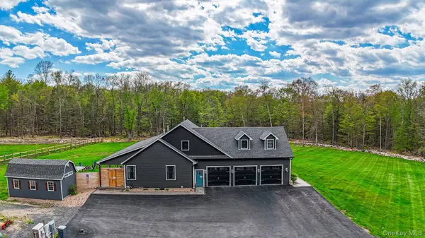 240 Sinsabaugh RD, Pine Bush, NY 12566