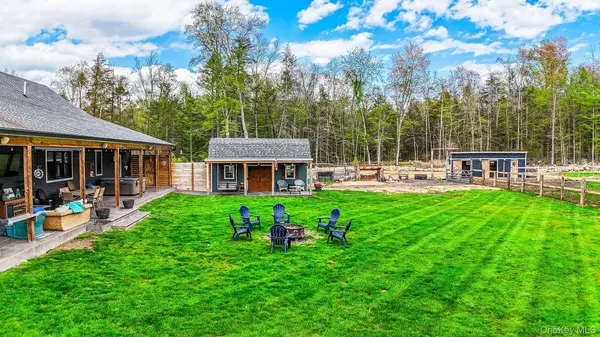 240 Sinsabaugh RD, Pine Bush, NY 12566
