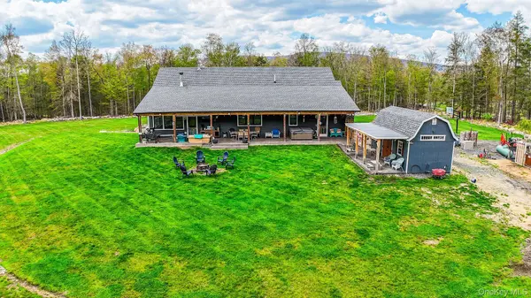 240 Sinsabaugh RD, Pine Bush, NY 12566