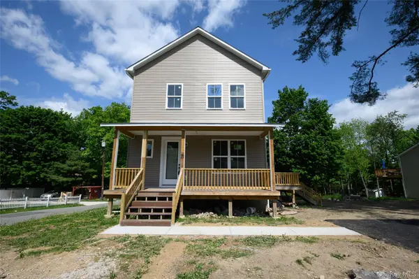 81 Silver Lake Sctn RD, Middletown, NY 10940
