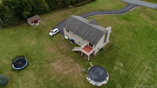 6 Beverly RD, Middletown, NY 10940