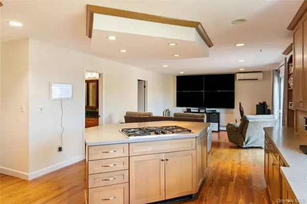 10 Sunset HTS, Monroe, NY 10950