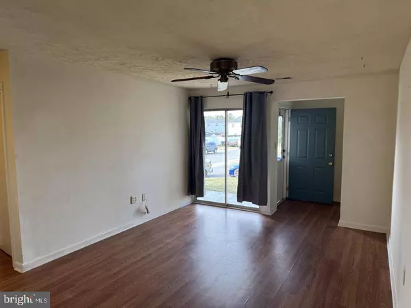 208 W BEAVER CT, Bear, DE 19701