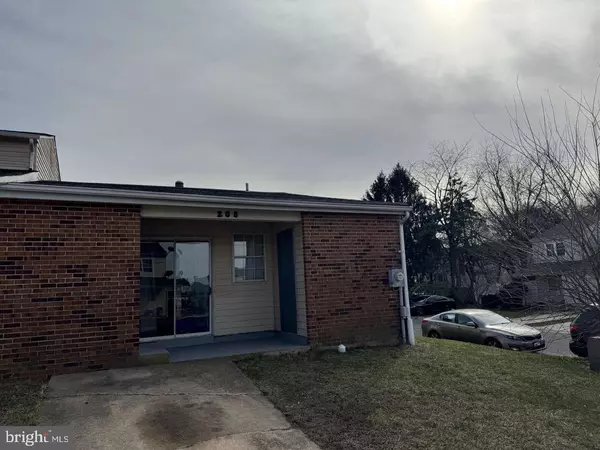 208 W BEAVER CT, Bear, DE 19701