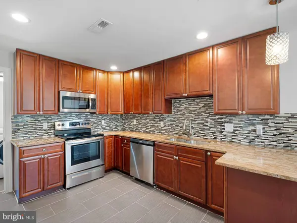 320 BASSETT AVE, New Castle, DE 19720