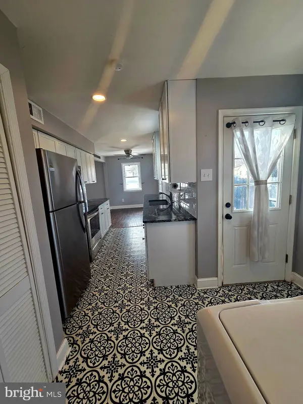 38 LEA RD, New Castle, DE 19720